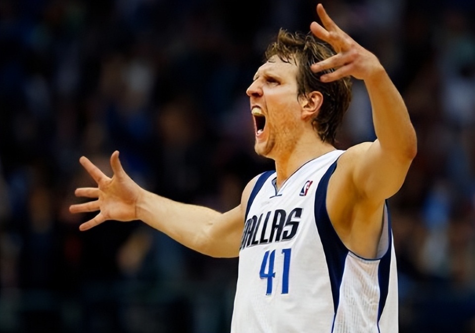 退役之前拥, 滑到了